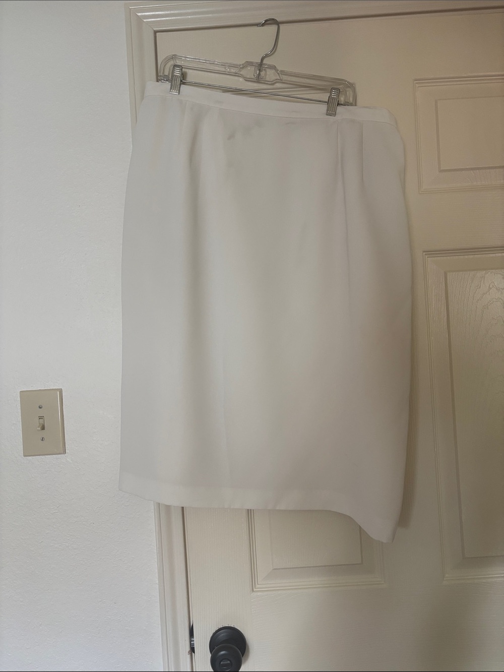 Classic White Women's Pencil Skirt